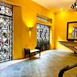 Calamari Homes - El Porvenir 205 - Walled City