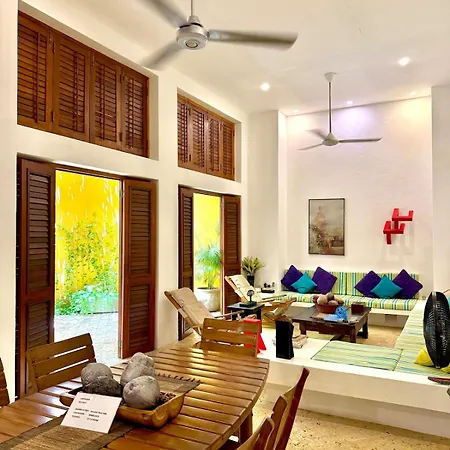 Calamari Homes - El Porvenir 205 - Walled *